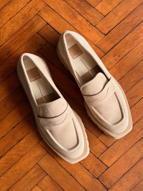 Dolce Vita Shoes - Sz 8.5 Dolce Vita Tan Elias Lug Sole Suede Loafers In Dune NWOB